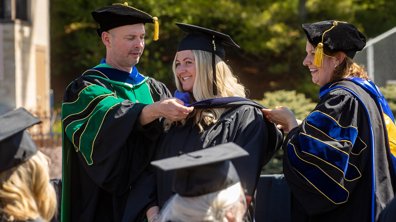 Spring 2022 distance education and master’s degree program graduates